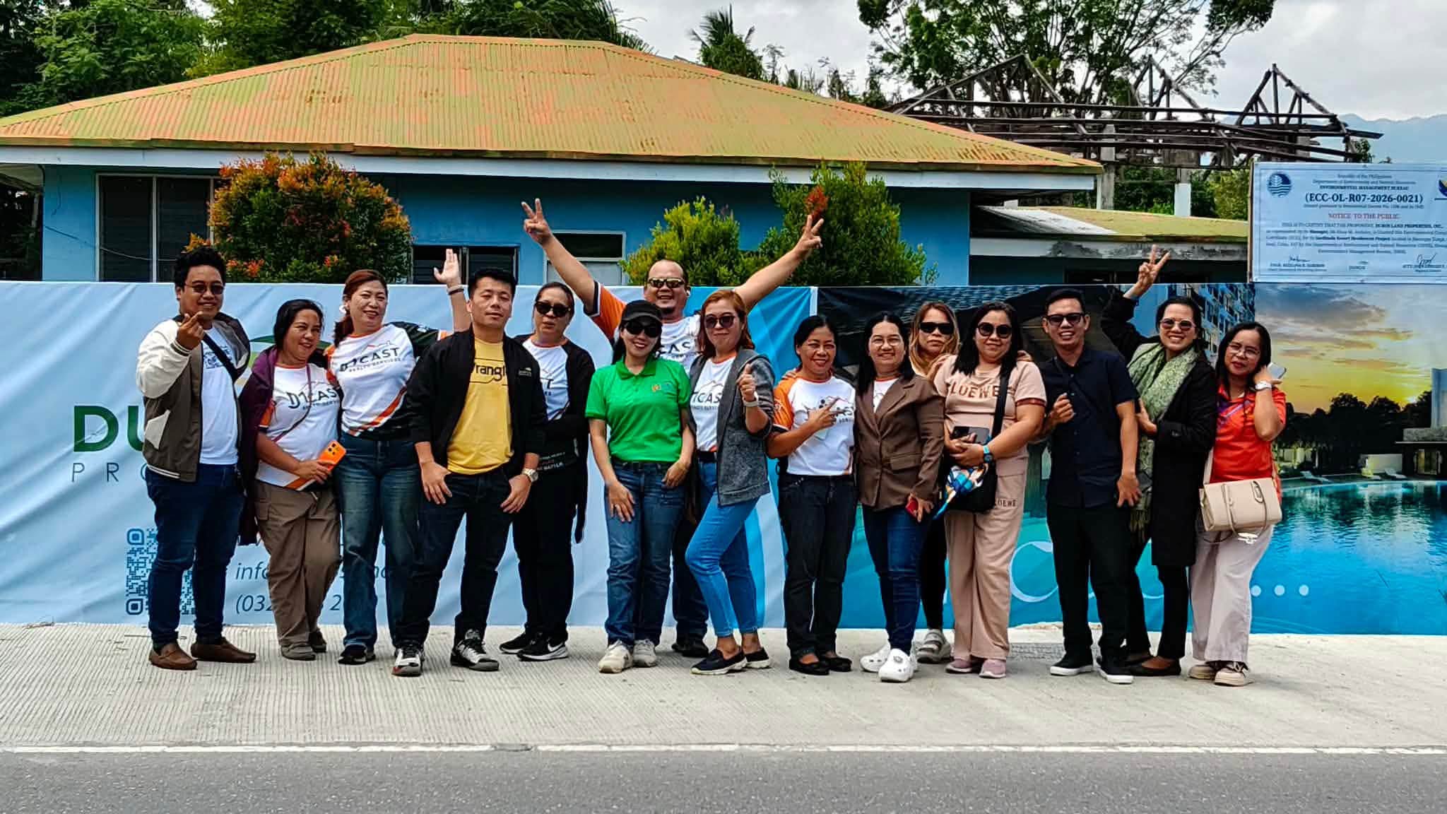 SITE TOUR