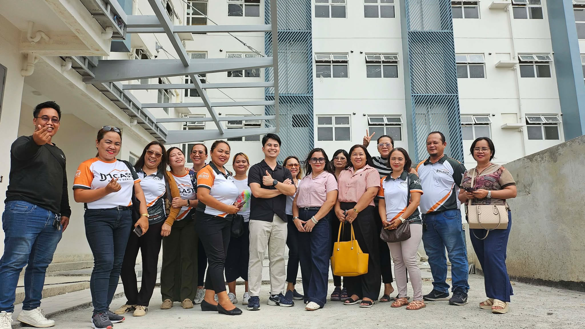 SITE TOUR PRILAND DEVELOPER